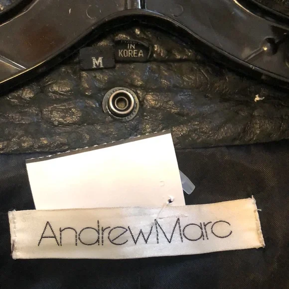 Excellent condition (real) opossum fur vintage vest. Size M from Andrew Marc. - Picture 4 of 4